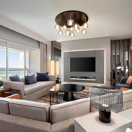Sheraton Jeddah Hotel - Saudi Brothers Commercial Company Branch Экстерьер фото A suite at the hotel