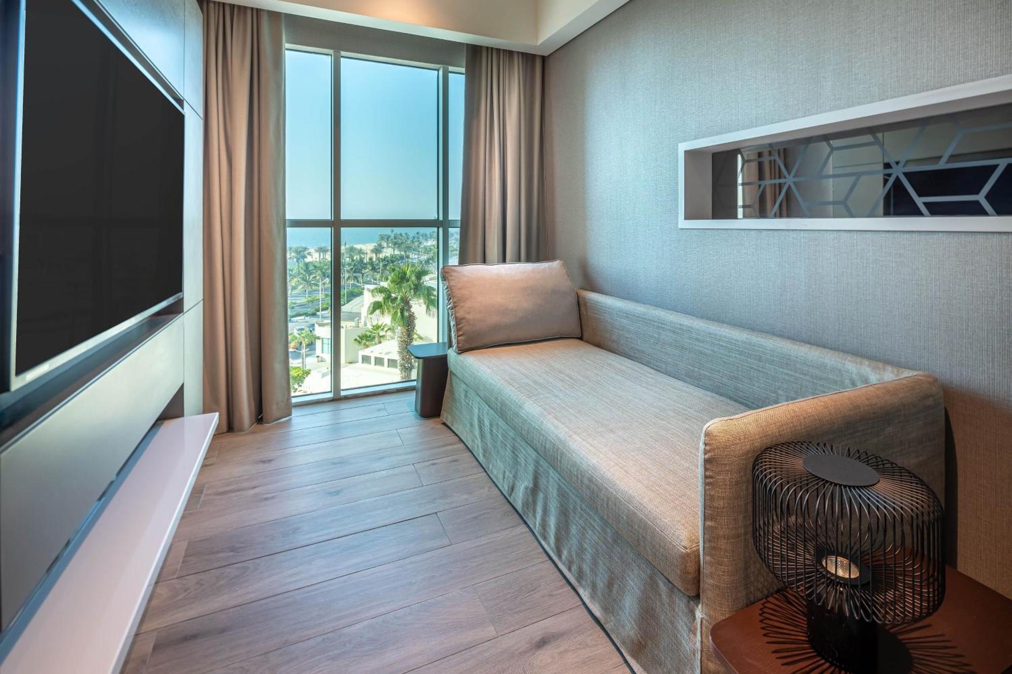 Sheraton Jeddah Hotel - Saudi Brothers Commercial Company Branch Экстерьер фото A room at the hotel